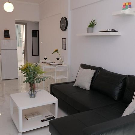 King'S Gambit Suite Tesalonika Bagian luar foto
