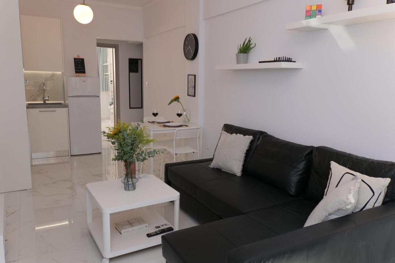King'S Gambit Suite Tesalonika Bagian luar foto